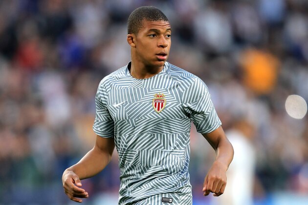 TURIN, ITALY - MAY 09:  Kylian Mbappe of AS Monaco warms up prior to during the UEFA Champions League Semi Final second leg match between Juventus and AS Monaco at Juventus Stadium on May 9, 2017 in Turin, Italy.  (Photo by Richard Heathcote/Getty Images)