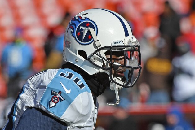 KANSAS CITY, MO - DECEMBER 18:  Defensive back Jason McCourty #30 of the Tennessee Titans looks on prior to a game against the Kansas City Chiefs on December 18, 2016 at Arrowhead Stadium in Kansas City, Missouri.  (Photo by Peter G. Aiken/Getty Images)