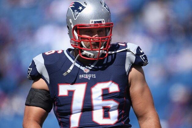 ORCHARD PARK, NY - SEPTEMBER 20: Sebastian Vollmer #76 of the New England Patriots warms up before the start of NFL game action against the Buffalo Bills at Ralph Wilson Stadium on September 20, 2015 in Orchard Park, New York. (Photo by Tom Szczerbowski/Getty Images)