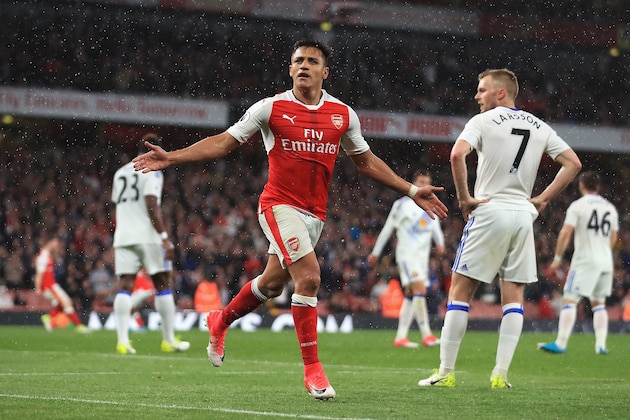 LONDON, ENGLAND - MAY 16:  Alexis Sanchez of Arsenal celebrates scoring his sides second goal during the Premier League match between Arsenal and Sunderland at Emirates Stadium on May 16, 2017 in London, England.  (Photo by Richard Heathcote/Getty Images)