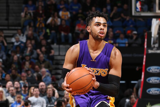 MINNEAPOLIS, MN -  MARCH 30: D'Angelo Russell #1 of the Los Angeles Lakers handles the ball against the Minnesota Timberwolves on March 30, 2017 at Target Center in Minneapolis, Minnesota. NOTE TO USER: User expressly acknowledges and agrees that, by downloading and or using this Photograph, user is consenting to the terms and conditions of the Getty Images License Agreement. Mandatory Copyright Notice: Copyright 2017 NBAE (Photo by David Sherman/NBAE via Getty Images)