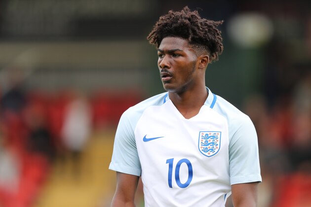 KIDDERMINSTER, ENGLAND - SEPTEMBER 04: Ainsley Maitland-Niles of England during the International friendly match between England U20 and Brazil U20 at Aggborough Stadium on September 4, 2016 in Kidderminster, England. (Photo by Matthew Ashton - AMA/Getty Images)