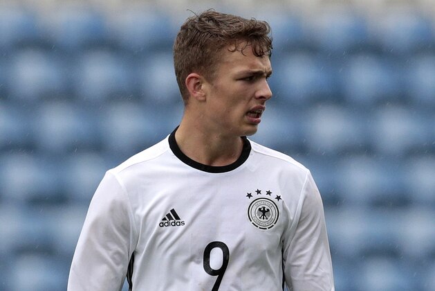 ALBUFEIRA, PORTUGAL - FEBRUARY 12: Jann-Fiete Arp of Germany U17 during the U17 Algarve Cup Tournament Match between England U17 and Germany U17 on February 12, 2017 in Albufeira, Portugal. (Photo by Filipe Farinha/Getty Images) ALBUFEIRA, PORTUGAL - FEBRUARY 12: Jann-Fiete Arp of Germany U17 during the U17 Algarve Cup Tournament Match between England U17 and Germany U17 on February 12, 2017 in Albufeira, Portugal. (Photo by Filipe Farinha/Getty Images)