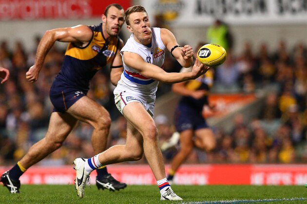 PERTH, AUSTRALIA - MAY 12: Jack Macrae of the Bulldogs handballs during the round eight AFL match between the West Coast Eagles and the Western Bulldogs at Domain Stadium on May 12, 2017 in Perth, Australia.  (Photo by Paul Kane/Getty Images)
