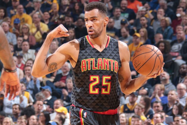 INDIANAPOLIS, IN - APRIL 12: Thabo Sefolosha #25 of the Atlanta Hawks handles the ball against the Indiana Pacers on April 12, 2017 at Bankers Life Fieldhouse in Indianapolis, Indiana. NOTE TO USER: User expressly acknowledges and agrees that, by downloading and or using this Photograph, user is consenting to the terms and conditions of the Getty Images License Agreement. Mandatory Copyright Notice: Copyright 2017 NBAE (Photo by Ron Hoskins/NBAE via Getty Images)