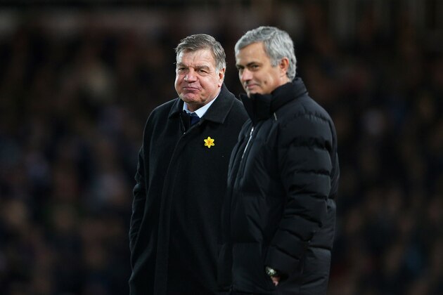 LONDON, ENGLAND - MARCH 04:  (L-R) Sam Allardyce the West Ham manager speaks with Jose Mourinho the manager of Chelsea during the Barclays Premier League match between West Ham and Chelsea at the Boleyn Ground on March 4, 2015 in London, England.  (Photo by Paul Gilham/Getty Images)