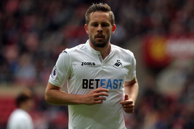 SUNDERLAND, ENGLAND - MAY 13: Gylfi Sigurdsson of Swansea City in action during the Premier League match between Sunderland and Swansea City at the Stadium of Light on May 13, 2017 in Sunderland, England. (Photo by Athena Pictures/Getty Images)