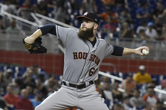 MIAMI, FL - MAY 16: Dallas Keuchel #60 of the Houston Astros throws a pitch during the third inning against the Miami Marlins at Marlins Park on May 16, 2017 in Miami, Florida. (Photo by Eric Espada/Getty Images)