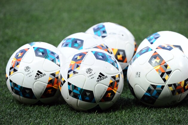 Officials balls are seen prior to the French L1 football match Nice vs Angers on May 14, 2017, at the Allianz Riviera stadium in Nice, southeastern France. / AFP PHOTO / Franck PENNANT        (Photo credit should read FRANCK PENNANT/AFP/Getty Images)