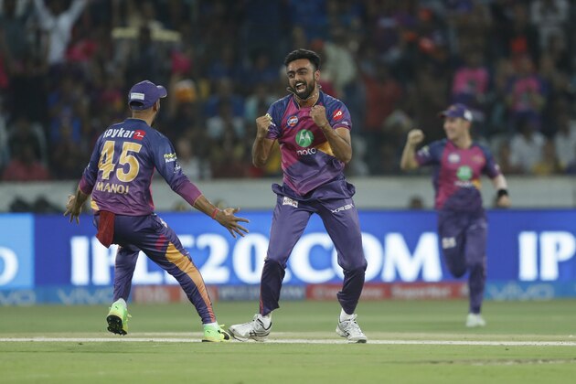 Rising Pune Supergiant's Jaydev Unadkat celebrates the dismissal of Mumbai Indians' Lendl Simmons during their Indian Premier League (IPL) cricket final match in Hyderabad, India, Sunday, May 21, 2017. (AP Photo/Tsering Topgyal)
