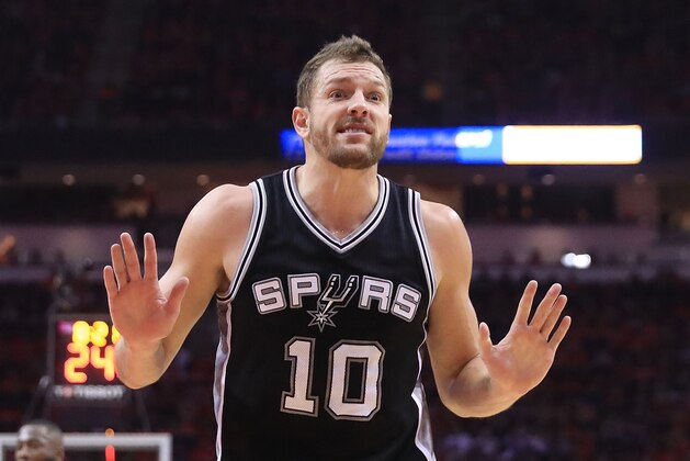 HOUSTON, TX - MAY 11:  David Lee #10 of the San Antonio Spurs reacts against the Houston Rockets during Game Six of the NBA Western Conference Semi-Finals at Toyota Center on May 11, 2017 in Houston, Texas.  NOTE TO USER: User expressly acknowledges and agrees that, by downloading and or using this photograph, User is consenting to the terms and conditions of the Getty Images License Agreement.  (Photo by Ronald Martinez/Getty Images)