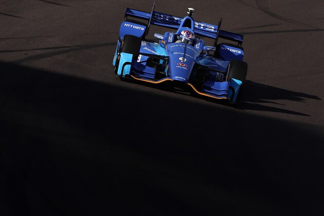 AVONDALE, AZ - APRIL 28:  Scott Dixon of New Zealand, driver of the #9 Chip Ganassi Racing Honda drives during practice for the Desert Diamond West Valley Phoenix Grand Prix at Phoenix International Raceway on April 28, 2017 in Avondale, Arizona.  (Photo by Christian Petersen/Getty Images)