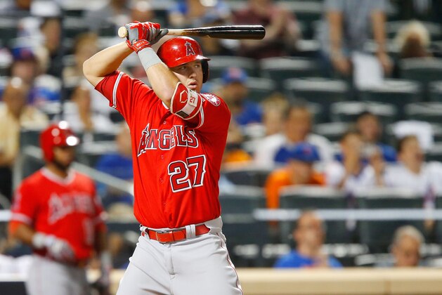 NEW YORK, NY - MAY 19:  (NEW YORK DAILIES OUT)   Mike Trout #27 of the Los Angeles Angels of Anaheim in action against the New York Mets at Citi Field on May 19, 2017 in the Flushing neighborhood of the Queens borough of New York City. The Mets defeated the Angels 3-0.  (Photo by Jim McIsaac/Getty Images)
