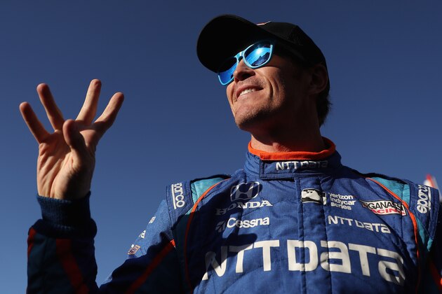 AVONDALE, AZ - APRIL 29:  Scott Dixon of New Zealand, driver of the #9 Chip Ganassi Racing Honda greets fans as he is introduced to the Desert Diamond West Valley Phoenix Grand Prix at Phoenix International Raceway on April 29, 2017 in Avondale, Arizona.  (Photo by Christian Petersen/Getty Images)