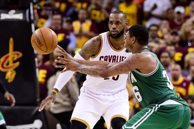 CLEVELAND, OH - MAY 21: LeBron James #23 of the Cleveland Cavaliers defends against Marcus Smart #36 of the Boston Celtics in the second half during Game Three of the 2017 NBA Eastern Conference Finals at Quicken Loans Arena on May 21, 2017 in Cleveland, Ohio. NOTE TO USER: User expressly acknowledges and agrees that, by downloading and or using this photograph, User is consenting to the terms and conditions of the Getty Images License Agreement. (Photo by Jason Miller/Getty Images) CLEVELAND, OH - MAY 21: LeBron James #23 of the Cleveland Cavaliers defends against Marcus Smart #36 of the Boston Celtics in the second half during Game Three of the 2017 NBA Eastern Conference Finals at Quicken Loans Arena on May 21, 2017 in Cleveland, Ohio. NOTE TO USER: User expressly acknowledges and agrees that, by downloading and or using this photograph, User is consenting to the terms and conditions of the Getty Images License Agreement. (Photo by Jason Miller/Getty Images)