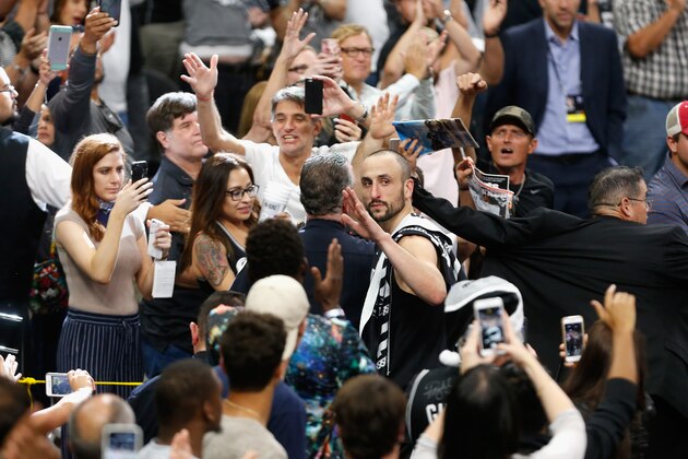 SAN ANTONIO, TX - MAY 22:  Manu Ginobili #20 of the San Antonio Spurs waves as he leaves the court after the Golden State Warriors defeated the San Antonio Spurs 129-115 in Game Four of the 2017 NBA Western Conference Finals at AT&T Center on May 22, 2017 in San Antonio, Texas. The Golden State Warriors defeat the San Antonio Spurs 4-0 in the Western Conference Finals to advance to the 2017 NBA Finals. NOTE TO USER: User expressly acknowledges and agrees that, by downloading and or using this photograph, User is consenting to the terms and conditions of the Getty Images License Agreement.  (Photo by Ronald Cortes/Getty Images)