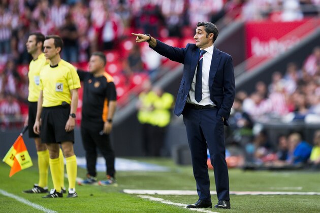 BILBAO, SPAIN - MAY 14:  Head coach Ernesto Valverde of Athletic Club reacts during the La Liga match between Athletic Club Bilbao and Club Deportivo Leganes at San Mames Stadium on on May 14, 2017 in Bilbao, Spain.  (Photo by Juan Manuel Serrano Arce/Getty Images)
