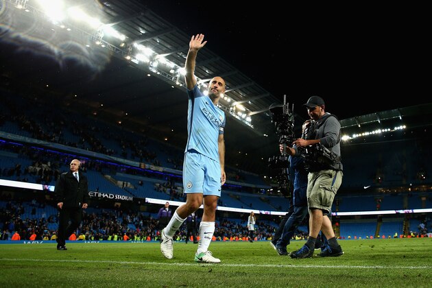 MANCHESTER, ENGLAND - MAY 16:  Pablo Zabaleta of Manchester City does a lap of honour after his last home match for the club during the Premier League match between Manchester City and West Bromwich Albion at Etihad Stadium on May 16, 2017 in Manchester, England.  (Photo by Clive Mason/Getty Images)
