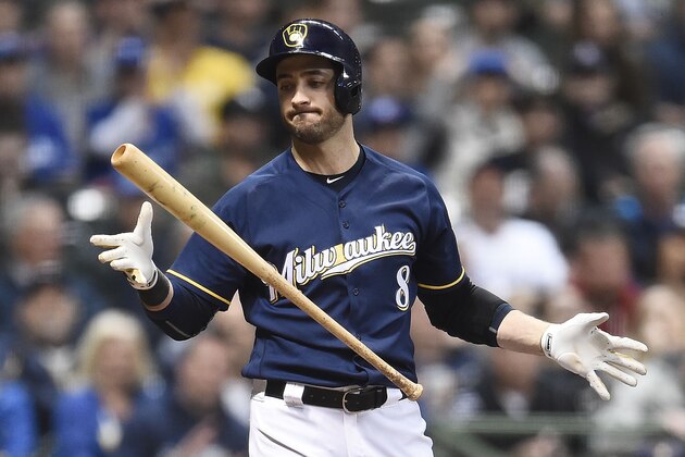 MILWAUKEE, WI - MAY 23:  Ryan Braun #8 of the Milwaukee Brewers reacts to a strike out during the fifth inning of a game against the Toronto Blue Jays at Miller Park on May 23, 2017 in Milwaukee, Wisconsin.  (Photo by Stacy Revere/Getty Images)