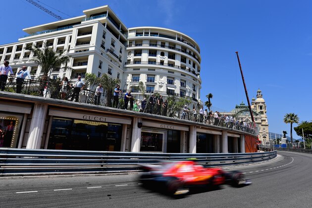MONTE-CARLO, MONACO - MAY 28: Kimi Raikkonen of Finland driving the (7) Scuderia Ferrari SF70H on track during the Monaco Formula One Grand Prix at Circuit de Monaco on May 28, 2017 in Monte-Carlo, Monaco.  (Photo by Shaun Botterill/Getty Images)
