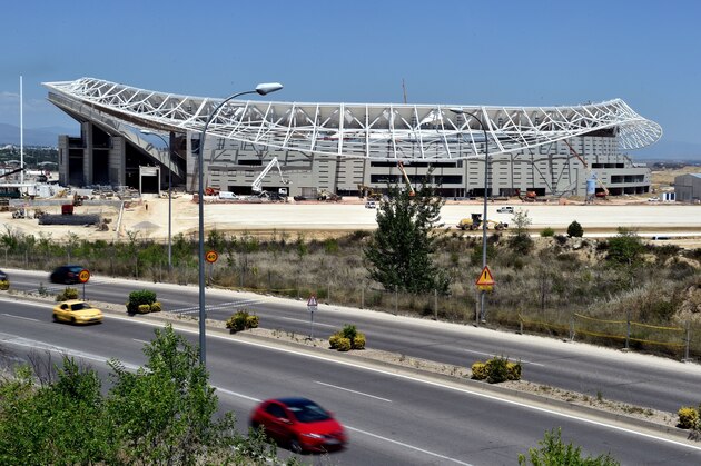 Gerneal view of construction works at the Wanda Metropolitano Stadium in Madrid on May 24, 2017, the new stadium of Club Atletico de Madrid that is to replace the ageing Vicente Calderon stadium as of next season.
Atletico Madrid's mythical Vicente Calderon stadium will soon be history: sad news for supporters of Real Madrid's rivals but not so for locals who hope the neighbourhood will improve once noisy fans are gone.  / AFP PHOTO / GERARD JULIEN        (Photo credit should read GERARD JULIEN/AFP/Getty Images)