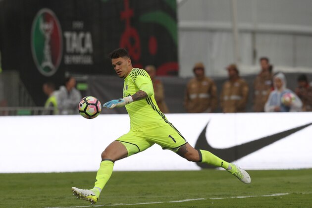 LISBON, PORTUGAL - MAY 28: Benfica's goalkeeper Ederson Moares from Brasil during the match between SL Benfica and Vitoria SC for the Portuguese Cup Final at Estadio Nacional on May 28, 2017 in Lisbon, Portugal.  (Photo by Carlos Rodrigues/Getty Images)