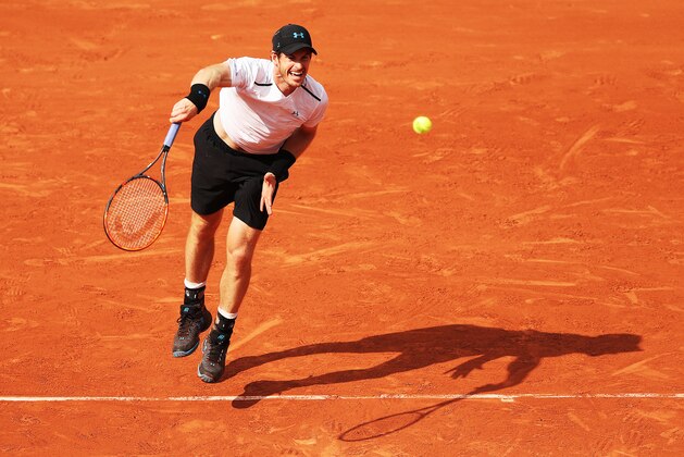 PARIS, FRANCE - JUNE 01: Andy Murray of Great Britain serves during his match with Martin Klizan of Slovakia on Day Five at Roland Garros on June 1, 2017 in Paris, France. (Photo by Ian MacNicol/Getty Images)