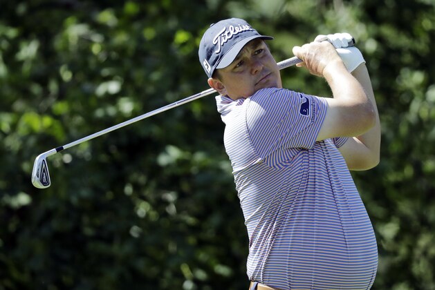 Jason Dufner tees off on the 14th hole during the first round of the Memorial golf tournament, Thursday, June 1, 2017, in Dublin, Ohio. (AP Photo/Darron Cummings)