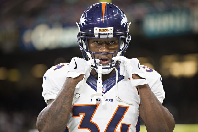 NEW ORLEANS, LA - NOVEMBER 13:  Will Parks #34 of the Denver Broncos warming up before a game against the New Orleans Saints at Mercedes-Benz Superdome on November 13, 2016 in New Orleans, Louisiana.  The Broncos defeated the Saints 25-23.  (Photo by Wesley Hitt/Getty Images)