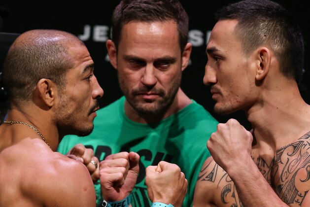 RIO DE JANEIRO, BRAZIL - JUNE 02: Opponents Jose Aldo (L) of Brazil and Max Holloway of the United States face off during the UFC Fight Night weigh-in at Jeunesse Arena on June 02, 2017 in Rio de Janeiro, Brazil. (Photo by Buda Mendes/Zuffa LLC/Zuffa LLC via Getty Images)