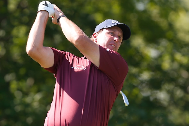 DUBLIN, OH - JUNE 02:  Phil Mickelson watches his tee shot on the 14th hole during the second round of the Memorial Tournament at Muirfield Village Golf Club on June 2, 2017 in Dublin, Ohio.  (Photo by Matt Sullivan/Getty Images)