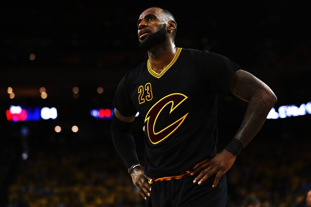 OAKLAND, CA - JUNE 04:  LeBron James #23 of the Cleveland Cavaliers reacts against the Golden State Warriors during the second half of Game 2 of the 2017 NBA Finals at ORACLE Arena on June 4, 2017 in Oakland, California. NOTE TO USER: User expressly acknowledges and agrees that, by downloading and or using this photograph, User is consenting to the terms and conditions of the Getty Images License Agreement.  (Photo by Ezra Shaw/Getty Images)