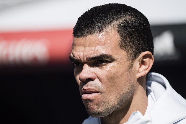 MADRID, SPAIN - APRIL 08: Kepler Laveran Lima Ferreira Pepe of Real Madrid prior to the La Liga match between Real Madrid and Atletico de Madrid at the Santiago Bernabeu Stadium on 08 April 2017 in Madrid, Spain. Photo by Diego Gonzalez Souto / Power Sport Images