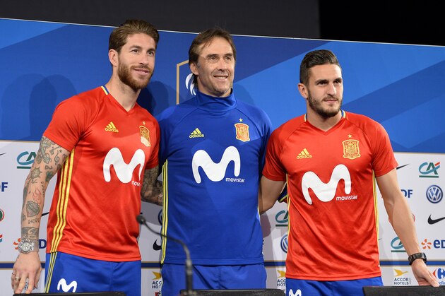 PARIS, FRANCE - MARCH 27:  Sergio Ramos, Spain Head Coach Julen Lopetegui and Koke addresse the press conference before the match between France and Spain at the Stade de France on March 27, 2017 in Paris, France.  (Photo by Aurelien Meunier/Getty Images)