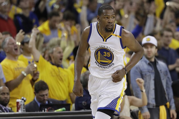 Golden State Warriors forward Kevin Durant (35) against the Cleveland Cavaliers during the second half of Game 2 of basketball's NBA Finals in Oakland, Calif., Sunday, June 4, 2017. (AP Photo/Marcio Jose Sanchez)
