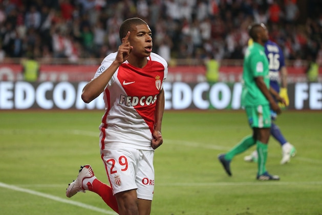 MONACO, MONACO - MAY 17: Kylian Mbappe of Monaco celebrates his goal during the French Ligue 1 match between AS Monaco and AS Saint-Etienne (ASSE) at Stade Louis II on May 17, 2017 in Monaco, Monaco. (Photo by Jean Catuffe/Getty Images)