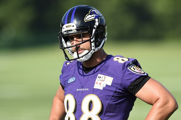 Baltimore Ravens tight end Dennis Pitta pauses during practice at the NFL football teams training camp, in Owings Mills, MD., Friday, July 29, 2016. (AP Photo/Gail Burton)