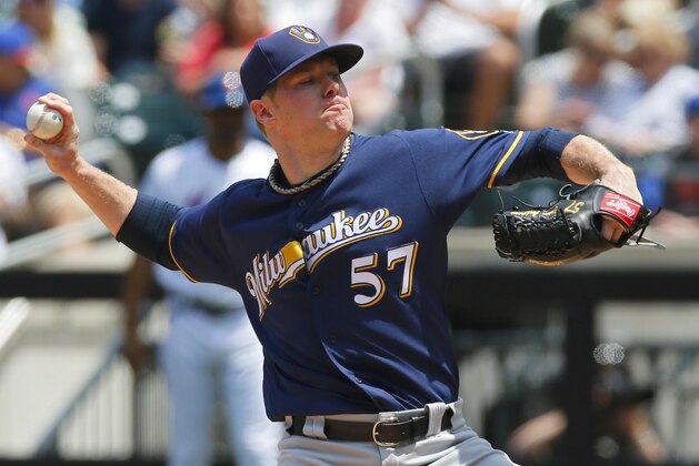 NEW YORK, NY - JUNE 1:  Pitcher Chase Anderson #57 of the Milwaukee Brewers pitches during an MLB baseball game against the New York Mets on June 1, 2017 at CitiField in the Queens borough of New York City. Brewers won 2-1. (Photo by Paul Bereswill/Getty Images)