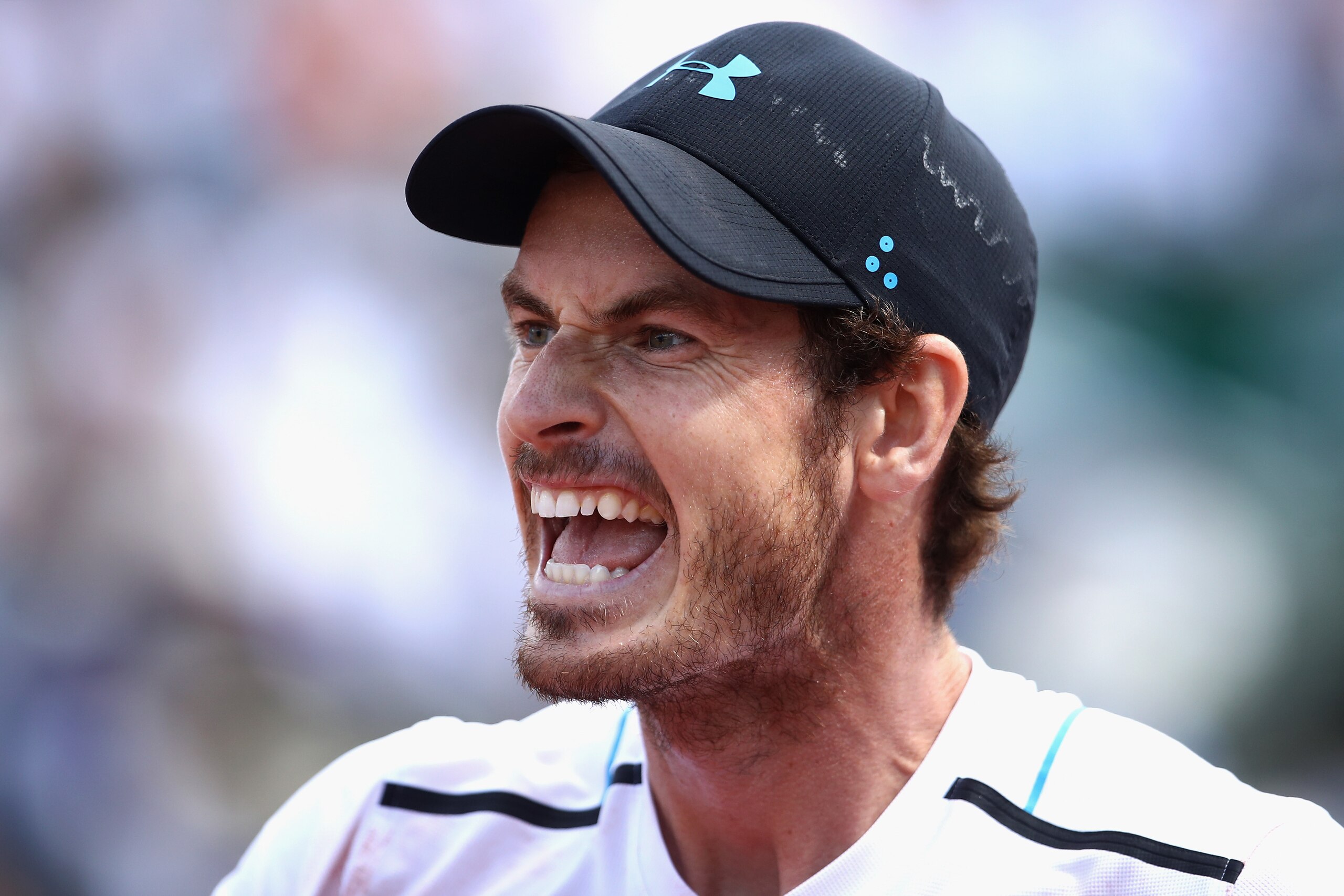 PARIS, FRANCE - JUNE 09:  Andy Murray of Great Britain shows his emotions during the mens singles semi-final match against Stan Wawrinka of Switzerland on day thirteen of the 2017 French Open at Roland Garros on June 9, 2017 in Paris, France.  (Photo by Julian Finney/Getty Images)