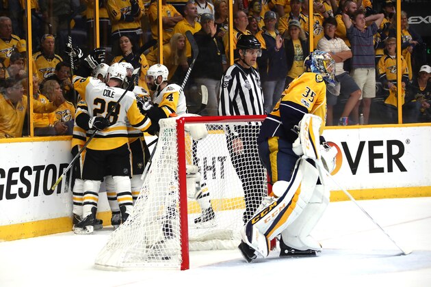 NASHVILLE, TN - JUNE 11:  Patric Hornqvist #72 of the Pittsburgh Penguins celebrates with teammates after scoring a goal against Pekka Rinne #35 of the Nashville Predators during the third period in Game Six of the 2017 NHL Stanley Cup Final at the Bridgestone Arena on June 11, 2017 in Nashville, Tennessee.  (Photo by Frederick Breedon/Getty Images)