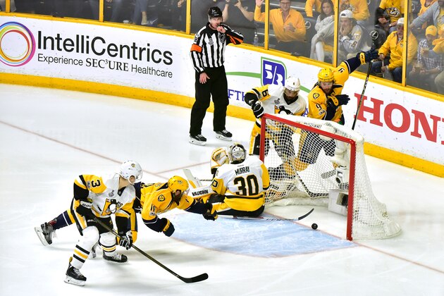 NASHVILLE, TN - JUNE 11:  Matt Murray #30 of the Pittsburgh Penguins defends the goal as Colton Sissons #10 of the Nashville Predators reachs for the puck during the second period in Game Six of the 2017 NHL Stanley Cup Final at the Bridgestone Arena on June 11, 2017 in Nashville, Tennessee.  (Photo by Frederick Breedon/Getty Images)