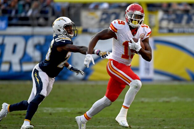 SAN DIEGO, CA - JANUARY 01: Casey Hayward #26 of the San Diego Chargers runs after Jeremy Maclin #19 of the Kansas City Chiefs en route to the Chargers 37-27 loss to the Chiefs during the 2nd half of a game at Qualcomm Stadium on January 1, 2017 in San Diego, California. (Photo by Donald Miralle/Getty Images)