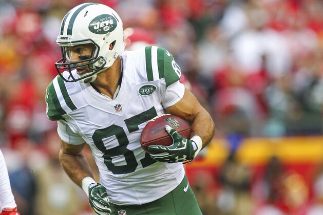 New York Jets wide receiver Eric Decker (87) runs against the Kansas City Chiefs during an NFL game on Sunday Sept. 25, 2016 at Arrowhead Stadium in Kansas City, Mo. The Chiefs won 24-3. (AP Photo/TUSP, Jay Biggerstaff)