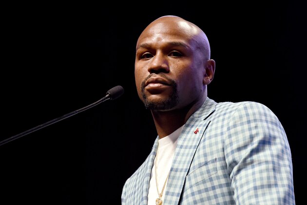 LAS VEGAS, NV - JUNE 02:  Boxer Floyd Mayweather Jr. speaks as he is inducted into the Southern Nevada Sports Hall of Fame at the Orleans Arena on June 2, 2017 in Las Vegas, Nevada.  (Photo by Ethan Miller/Getty Images)