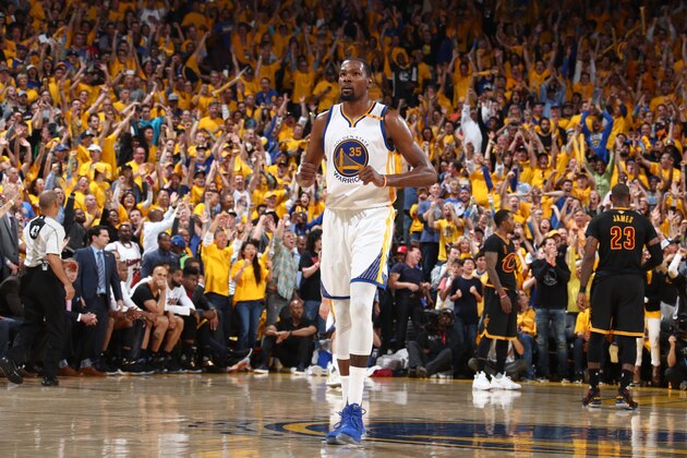 OAKLAND, CA - JUNE 12:  Kevin Durant #35 of the Golden State Warriors celebartes and pumps his fists in Game Five of the 2017 NBA Finals against the Cleveland Cavaliers on June 12, 2017 at Oracle Arena in Oakland, California. NOTE TO USER: User expressly acknowledges and agrees that, by downloading and or using this photograph, user is consenting to the terms and conditions of Getty Images License Agreement. Mandatory Copyright Notice: Copyright 2017 NBAE (Photo by Nathaniel S. Butler/NBAE via Getty Images)