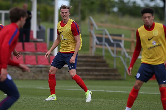 BURTON-UPON-TRENT, ENGLAND - JUNE 07:  Rob Holding (C) England U21 players during a training session at St Georges Park on June 7, 2017 in Burton-upon-Trent, England. (Photo by Nigel Roddis/Getty Images)