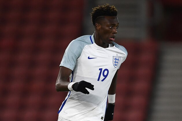 SOUTHAMPTON, ENGLAND - NOVEMBER 10:  Tammy Abraham of England in action during the U21 International Friendly between England and Italy at St Mary's Stadium on November 10, 2016 in Southampton, England.  (Photo by Mike Hewitt/Getty Images)