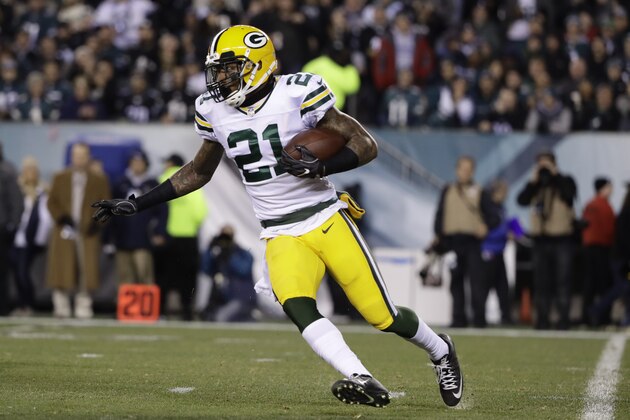 Green Bay Packers' Ha Ha Clinton-Dix runs after an interception during the second half of an NFL football game against the Philadelphia Eagles, Monday, Nov. 28, 2016, in Philadelphia. (AP Photo/Matt Rourke)