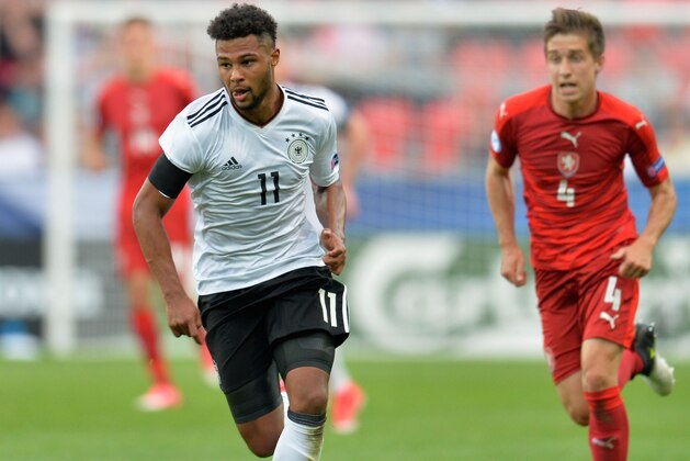TYCHY, POLAND - JUNE 18: Serge Gnabry of Germany in action during the UEFA European Under-21 Championship Group C match between Germany and Czech Republic at Tychy Stadium on June 18, 2017 in Tychy, Poland.  (Photo by Adam Nurkiewicz/Getty Images)