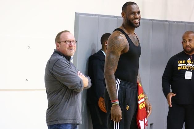 OAKLAND, CA - JUNE 12: General Manager David Griffin chats with LeBron James #23 of the Cleveland Cavaliers during practice and media availability as part of the 2016 NBA Finals on June 12, 2016 at Oakland Convention Center  in Oakland, California. NOTE TO USER: User expressly acknowledges and agrees that, by downloading and or using this photograph, User is consenting to the terms and conditions of the Getty Images License Agreement. Mandatory Copyright Notice: Copyright 2016 NBAE (Photo by Nathaniel S. Butler/NBAE via Getty Images)